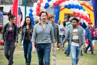 MacGyver – (v.l.n.r.) Riley Davis (Tristin Mays); Desi Nguyen (Levy Tran); Russ Taylor (Henry Ian Cusick); Angus MacGyver (Lucas Till); Wilt Bozer (Justin Hires)