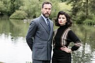 Father Brown – Hercule Flambeau (John Light) und seine Tochter Marianne Delacroix (Gina Bramhill) sind Kunstdiebe und treten in einem Wettbewerb gegeneinander an.