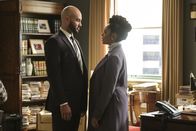 All Rise - Die Richterin – David Sanders (Nicholas Christopher, l.); Lola Carmichael (Simone Missick, r.)