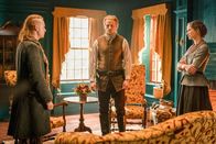 Outlander - Die Highland-Saga – (v.li.): John Bell (Ian Murray), Sam Heughan (Jamie Fraser), Caitriona Balfe (Claire Randall Fraser).