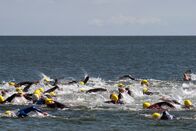 Triathlon: Ironman Austria – Triathlon swimmers
