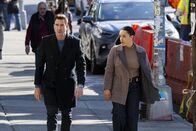 FBI: Most Wanted – Remy Scott (Dylan McDermott, l.); Hana Gibson (Keisha Castle-Hughes, r.)