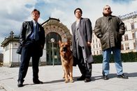 Kommissar Rex – (v.li.) Heinz Weixelbraun (Christian Böck), Tobias Moretti (Richie Moser), Wolf Bachofner (Peter Höllerer).