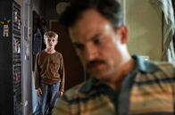 Tatort – Bastian „Basso“ Sommer (Torben Liebrecht) wohnt jetzt bei Ines und deren Sohn Lenny (Wulf Kurscheid). Der Junge soll nicht erfahren, warum Basso wirklich in Haft war.