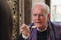 Kulturplatz – Im Café Odeon: Schauspieler und Entertainer Harald Schmidt; Kulturplatz Ein Tag mit Aktivrentner Harald Schmidt Im Café Odeon: Schauspieler und Entertainer Harald Schmidt Copyright: SRF