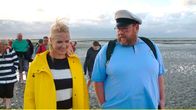 Borkum ... mit Judith Rakers – Judith Rakers und der "singende Wattführer" Albertus Akkermann.