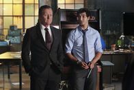 Scorpion – Ein Mord an einem Gouverneur bringt auch Cabe (Robert Patrick, l.) und Walter (Elyes Gabel, r.) in große Gefahr ...