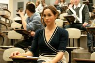Suits – Rachel (Meghan Markle) hat ihren Traum, Anwältin zu werden, noch nicht aufgegeben.
