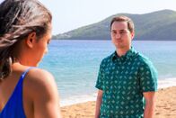 Death in Paradise – Picture Shows: Dexter (MARTIN COMPSTON)