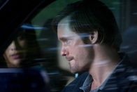 Disconnect – Cindy (Paula Patton) und Derek (Alexander Skarsgård) entfremden sich immer mehr und geraten dann auch noch in die Falle von Kreditkarten-Betrügern.