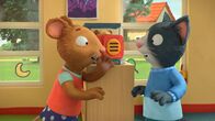 Pip und Posy – Posy schlägt Mo vor, dass er für den Musikeinsatz bei ihrer Show zuständig sein könnte.