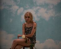 Dead Girls Dancing – Kas Abiturfoto (Noemi Liv Nicolaisen).