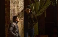 The Strain – Creem (Jamie Hector, l.) und Gus (Miguel Gomez, r.) müssen sich mit einer anderen Gang auseinandersetzen, die in ihr Territorium eindringt ...