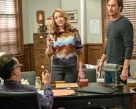 Splitting Up Together – Fred Armisen (Dr. Rydakto), Oliver Hudson (Martin), Jenna Fischer (Lena).