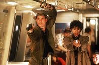 Predator 2 – Auf der Jagd nach einem besonders bösartigen Killer: FBI-Agent Keyes (Gary Busey, l.) und die Polizistin Leona (Maria Conchita Alonso, r.) ...
