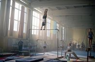 Olga – In ihrer Heimat, der Ukraine, trainiert Olga (Anastasia Budiashkina) hart für die Europameisterschaft.