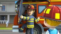 Super Wings – Lukas' Vater ist Feuerwehrmann und wird zu einem Einsatz gerufen.