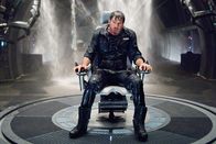 Pandorum – Die Astronauten Payton (Dennis Quaid) und Bower erwachen in einem Raumschiff mit Namen „Elysium“ aus einem künstlichen Tiefschlaf, dessen Folge ein temporärer Gedächtnisverlust ist.