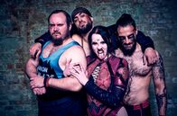 Bastards – (v.l.n.r.): Aaron Insane, Prince Ahura, Baby Allison, Maggot. Die "Pretty Bastards" sind Prince Ahura und Maggot. - Bild kann für alle Folgen verwendet werden. -