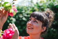 Schmeckt das oder kann das weg? – Anne mit Rose.