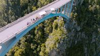 Terra X: Zeit - Entdeckung der Zeit – Alle Bungee-Springenden überschätzen die Zeit bis zum Dreifachen.