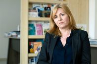 Der Staat und sein Geld – Emilie Cariou ist eine Abgeordnete der französischen Nationalversammlung.