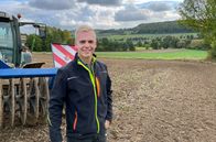 Re: – Ohne Landwirtschaft haben wir kein Brot: Malte Messerschmidt möchte mit den VerbraucherInnen direkt in Kontakt treten.