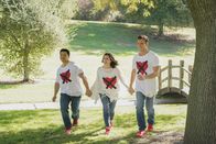 Crazy Ex-Girlfriend – v.l.n.r.) Josh Chan (Vincent Rodriguez lll); Rebecca Bunch (Rachel Bloom); Nathaniel Plimpton lll (Scott Michael Foster)