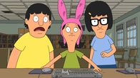 Bob's Burgers – Gemeinsam wollen sie den Lehrer Mr. Dinkler demütigen: Louise (M.), Gene (l.) und Tina (r.) ...