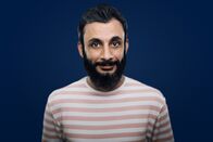 RESPEKT kompakt – Moderator Ramo Ali.