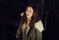 Der Fluch - The Grudge II – Aubrey Davis (Amber Tamblyn) erfährt von ihrer Mutter, dass ihre Schwester ein Haus in Brand gesteckt hat, um ihrem Freund das Leben zu retten. Doch seitdem wird ihre Schwester von einer geisterhaften Frauengestalt verfolgt. Aubrey macht sich auf den Weg nach Tokio, um die schrecklichen Vorkommnisse aufzuklären ...