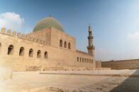Verborgene Städte – Saladin, einer der bedeutendsten arabischen Herrscher in Ägypten, ließ nach seiner Machtübernahme 1171 in Kairo eine Zitadelle errichten, die Palast, Festung und Moschee zugleich war.