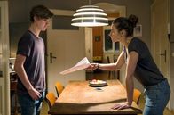 Tatort – Karin Gorniak (Karin Hanczewski) ärgert sich über die verhauene Mathearbeit ihres Sohnes Aaron Gorniak (Alessandro Schuster).