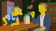 Die Simpsons – Moe (l.); Phil Rosenthal (r.)