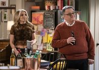 B Positive – Gina Dabrowski (Annaleigh Ashford, l.); Jerry (David Anthony Higgins, r.)