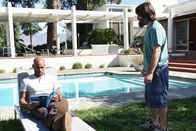 The Last Man on Earth – Als Phil (Boris Kodjoe, l.) sich entschließt, nicht mehr derjenige zu sein, der sich um alles kümmert, während die anderen nur Spaß haben, will Tandy (Will Forte, r.) seine Rolle einnehmen ...