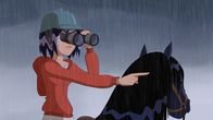 Lenas Ranch – Lena hält mit einem Fernglas Ausschau nach Karamell.