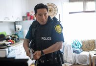 Hawaii Five-0 – Die Abteilung für Interne Angelegenheiten befragt Chin (Daniel Dae Kim) bezüglich des Mordes an seinem Vater vor über 15 Jahren ...