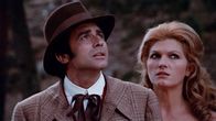 Graf Draculas große Liebe – v.li.: Imre Polvi (Víctor Barrera), Senta (Rosanna Yanni)