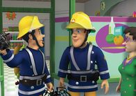 Feuerwehrmann Sam – Elvis hat den Verursacher des Feuers ausfindig gemacht. Eine alte Verteilersteckdose.