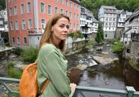 Die Eifelpraxis – Vicky Röver (Jessica Ginkel) kehrt zurück nach Monschau.