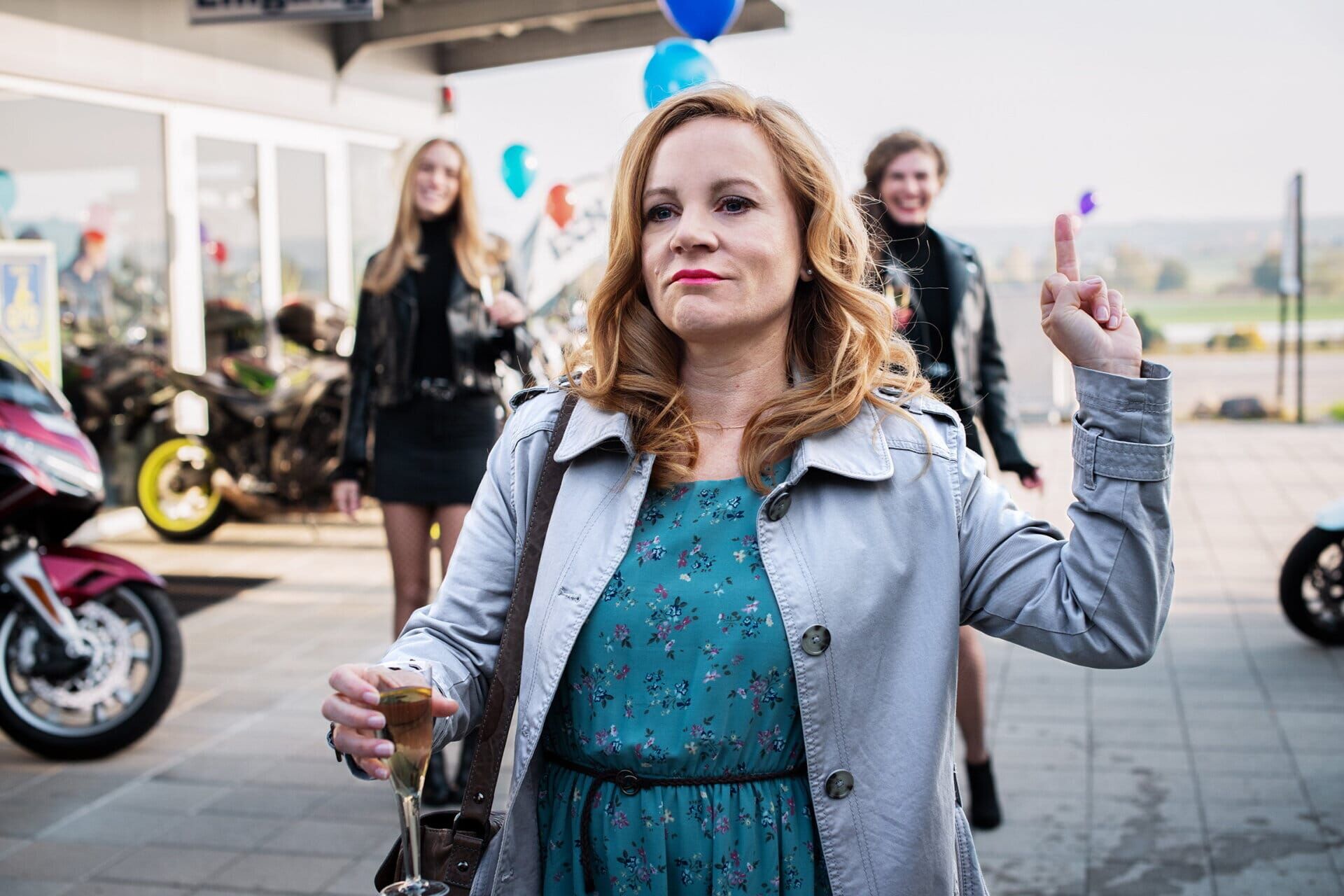 Seitentriebe – Seitentriebe SRF Serie Staffel 2 Folge 2 2019 Will ihren alten Job zurück Wanda Wylowa (Monika) Buch: Güzin Kar Regie: Güzin Kar, Cosima Frei Produktion: Langfilm Copyright: SRF/Samuel Schalch