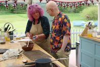 Das große Backen - UK – Carole (l.); Matt Lucas (r.)