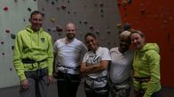 Mein Job - Dein Job – Die Kirchenchor-Sängerinnen aus Las Vegas mit den bayerischen Kollegen beim Klettern.