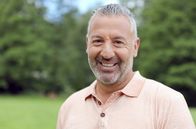 Hunde verstehen! – In Hunde verstehen! ist Andreas Ohligschläger in Nordrhein-Westfalen unterwegs und unterstützt Hundehalter, ihre Hunde richtig zu verstehen und Probleme wieder in den Griff zu bekommen.
