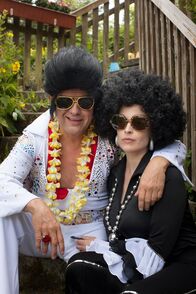 Der Bulle und das Landei – Uwe Ochsenknecht und Diana Amft als Killmer und Kati, die beim Karaoke Elvis und Diana Ross gegeben haben.