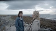 Monster – Hedda Hersoug (Ingvild Holthe Bygdnes, l.); Mildred Mikkelsen (Guri Johnson, r.)