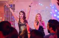 Sisters – Tina Fey als Kate Ellis (l.) und Amy Poefler als Maura Ellis (r.)