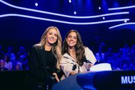 Der Quiz-Champion – v.li.: Melissa Naschenweng und Vanessa Mai (Musik).
