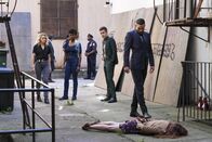 FBI: Special Crime Unit – (v.l.n.r.) Special Agent Nina Chase (Shantel VanSanten); Special Agent Tiffany Wallace (Katherine Renee Kane); Special Agent Stuart Scola (John Boyd); Special Agent Omar Adom 'OA' Zidan (Zeeko Zaki)